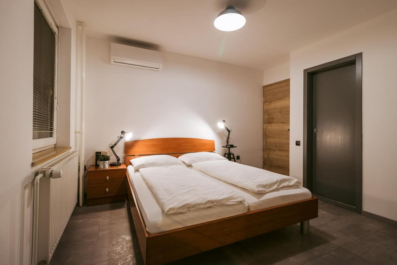 Pri Karlu Rooms & More 马里博尔 外观 照片