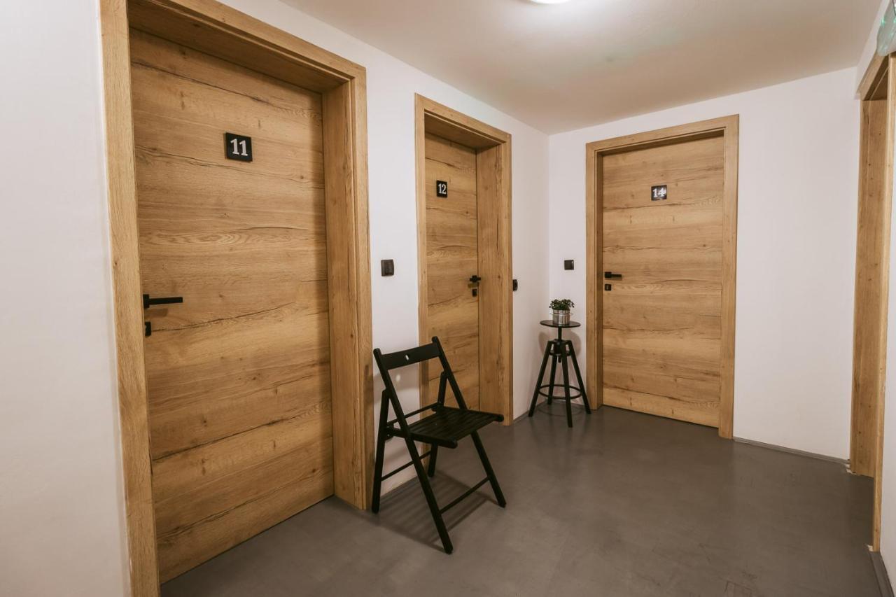 Pri Karlu Rooms & More 马里博尔 外观 照片